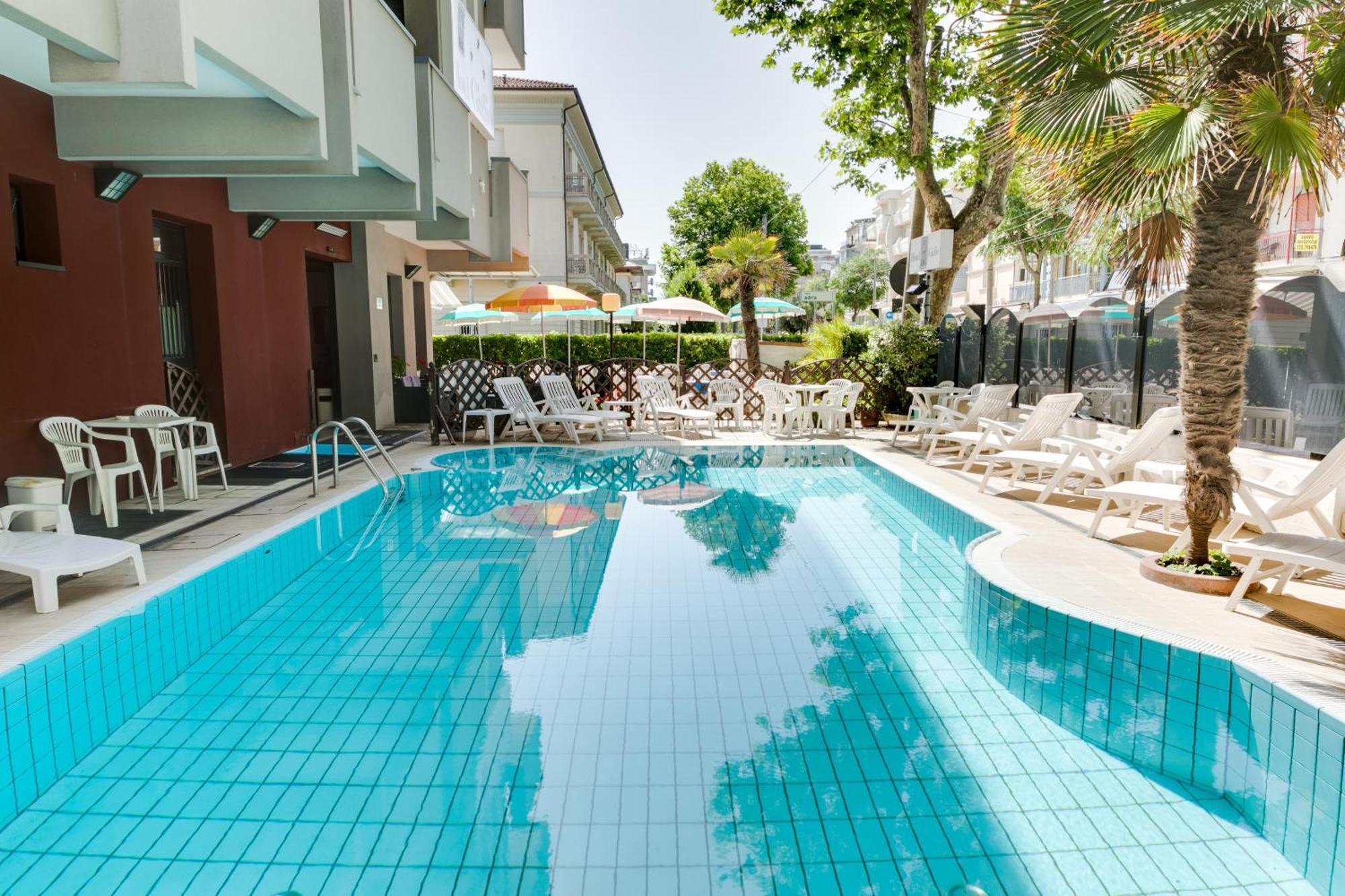 רימיני Hotel Giglio מראה חיצוני תמונה