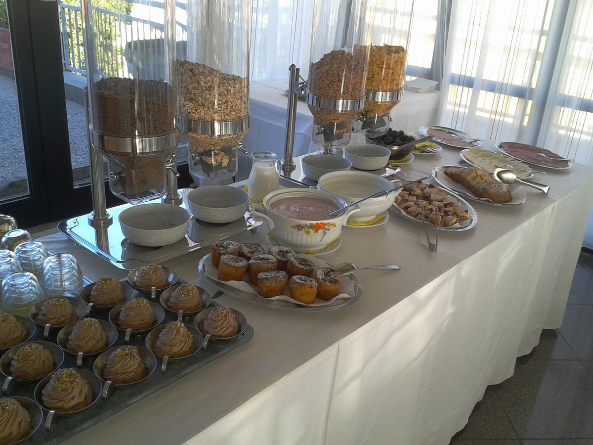 רימיני Hotel Giglio מראה חיצוני תמונה